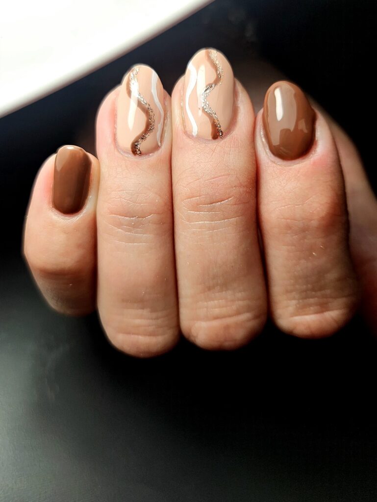 20251029 2154131 769x1024